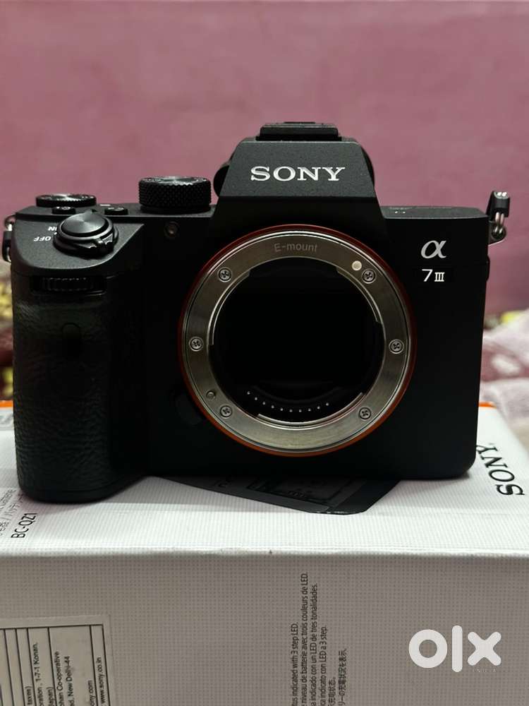 Sony A7iii with 28-70 F3.5-5.6 kit lens