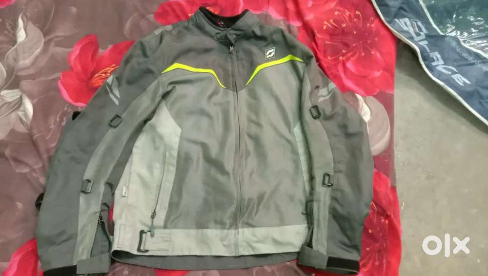 Solace xl size raiding jacket