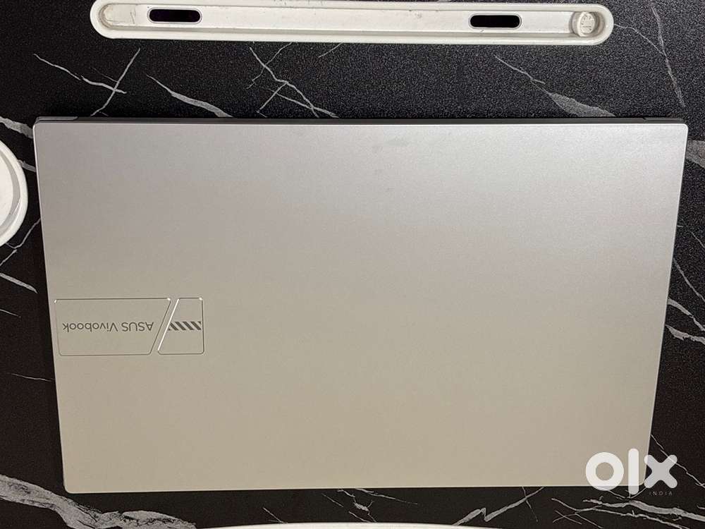 ASUS Vivobook 15