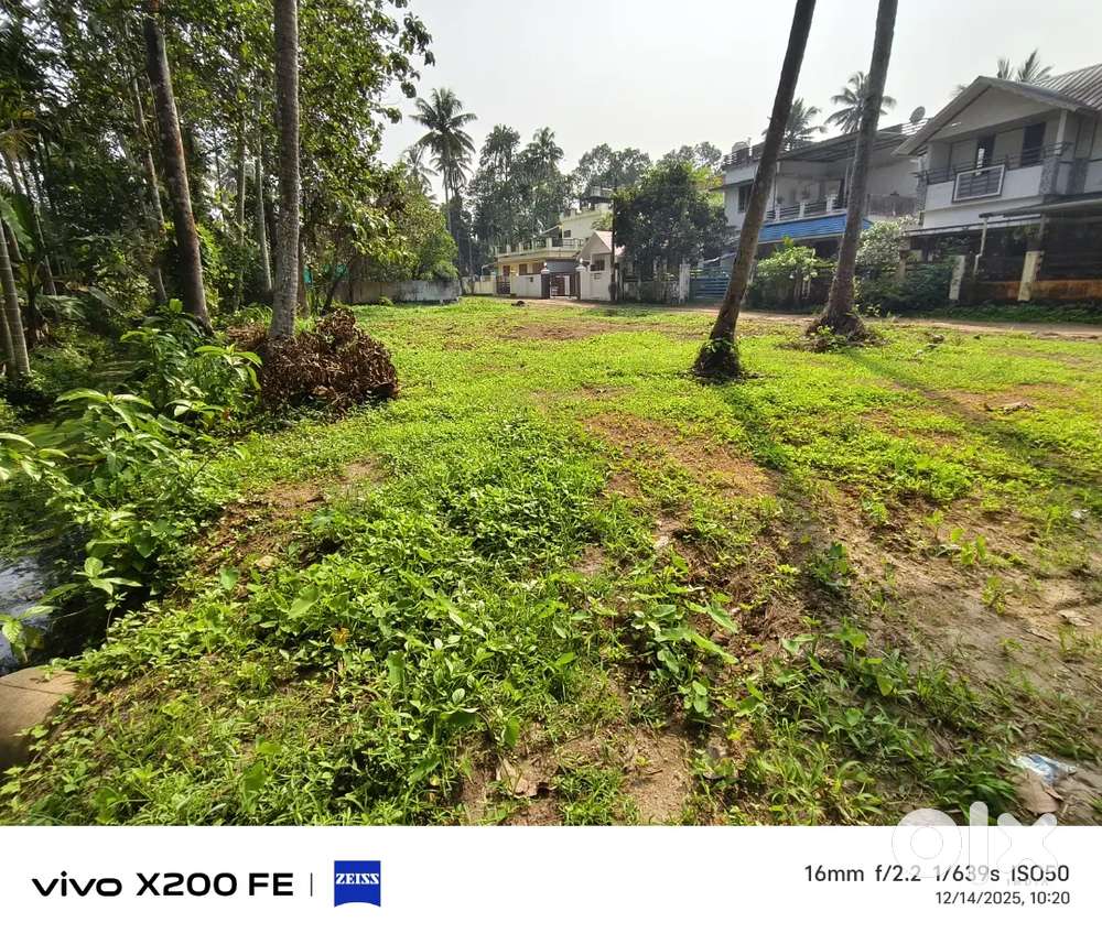 Plot for sale on nearby vaikom town