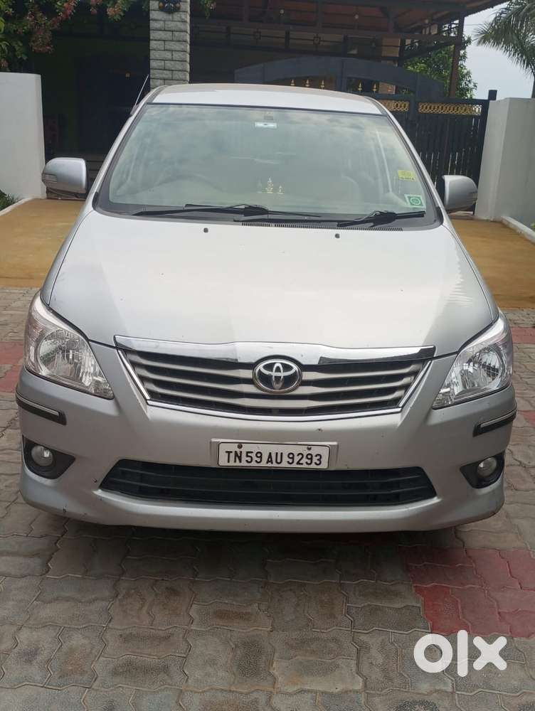Toyota Innova 2.5 VX 8 Seater BS IV, 2012, Diesel