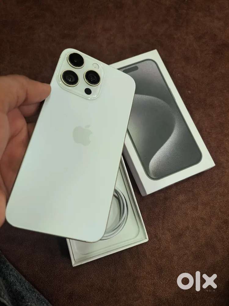 GRAB IT NOW IPHONE 15 PRO MAX REFURB WE R A BIG DELLER CONTACT ME NOW