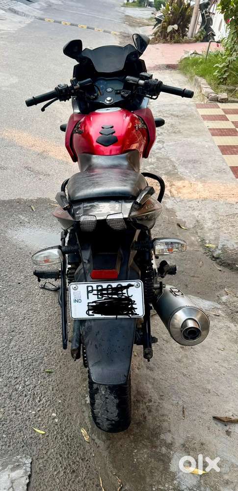 Pulsar 220 Red