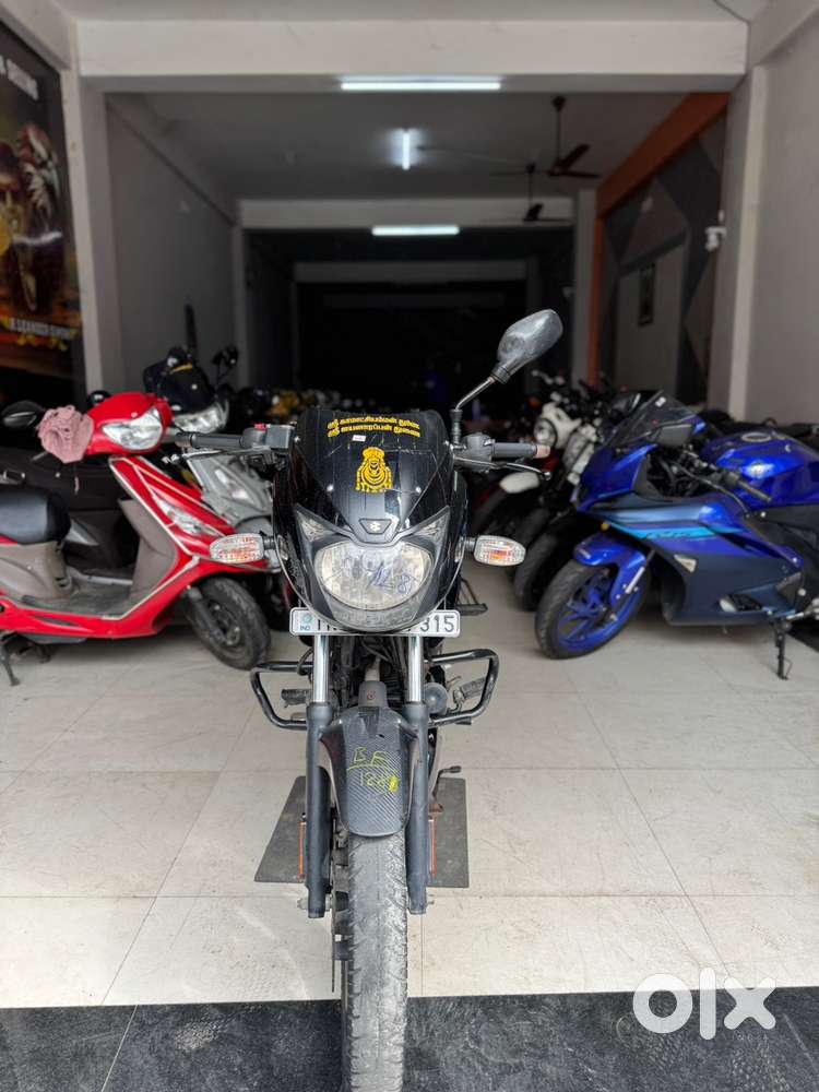 BAJAJ PULSAR 150 Silver 2024