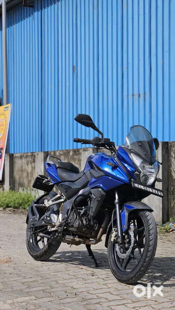 2015 model near vehicle, good engine