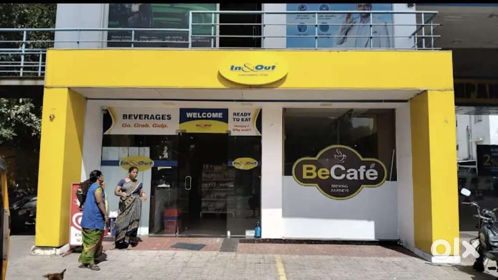 Female Cashier and Store Incharge required