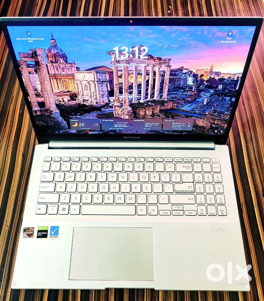 ASUS OLED LAPTOP (512 GB SSD, 16 GB RAM) – Excellent Condition