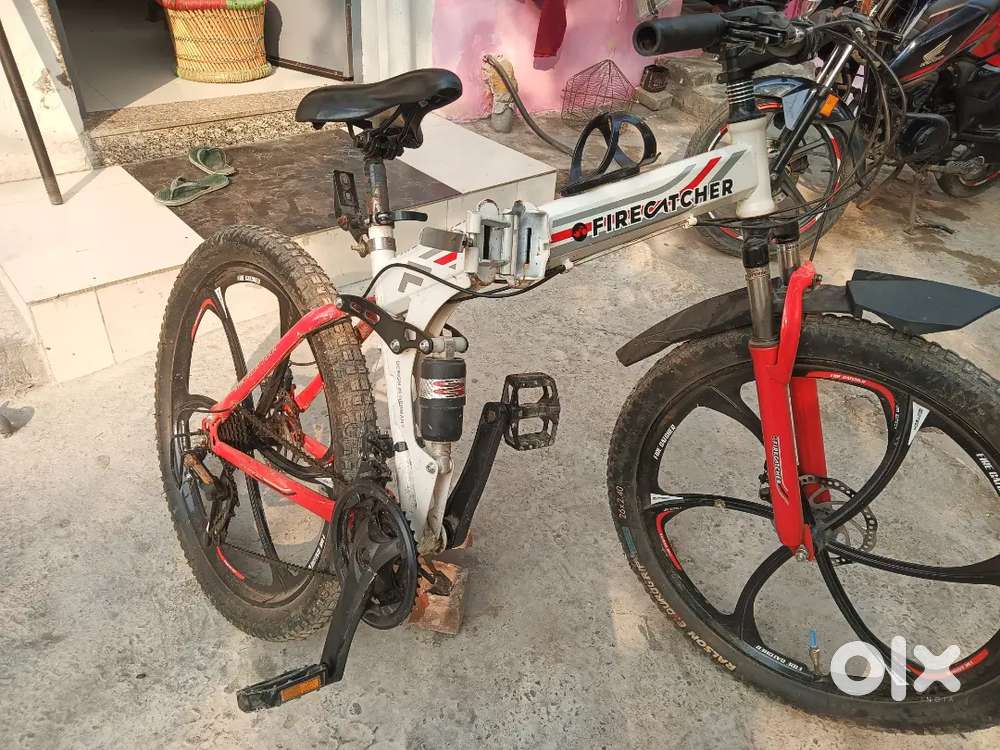 One month old cycle full ok condition bas  rear gear clicker is bad co