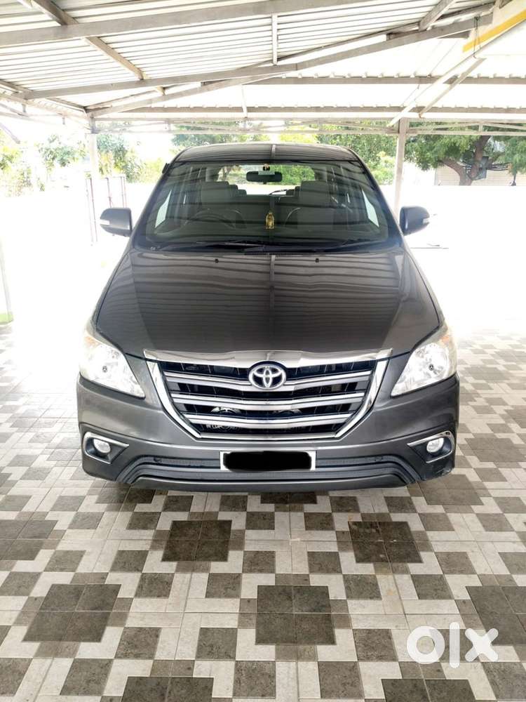 Toyota Innova 2014 Diesel Well Maintained