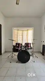Drums with cymbals for sale