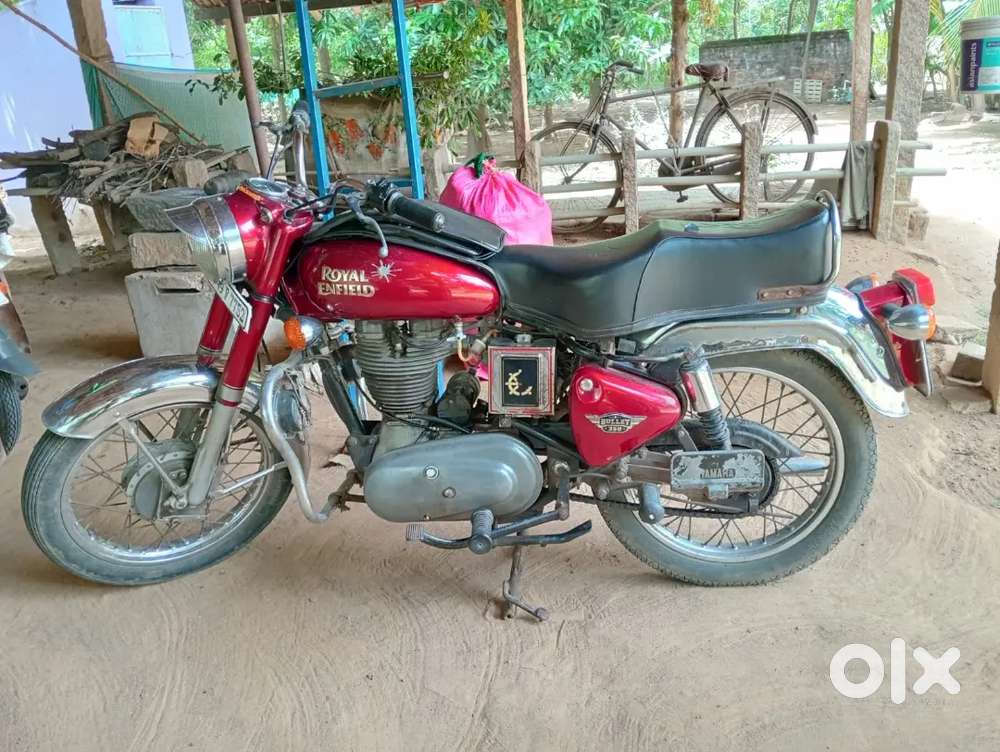 Royal Enfield Deluxe Bullet for Sale – Excellent Condition