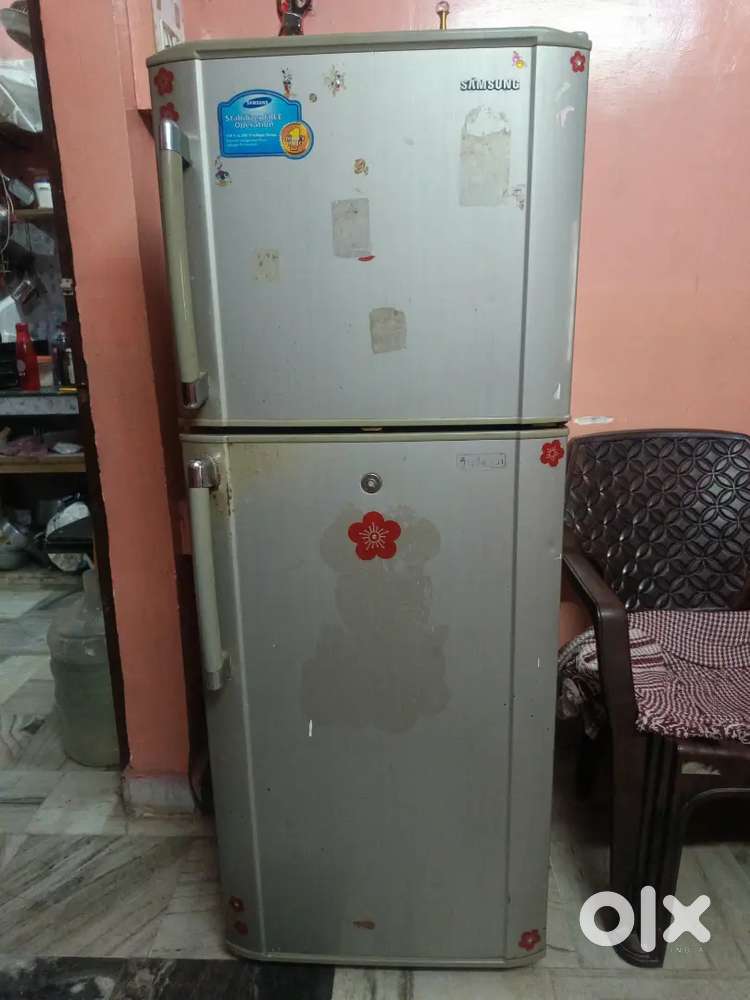 Fridge and washing machine together