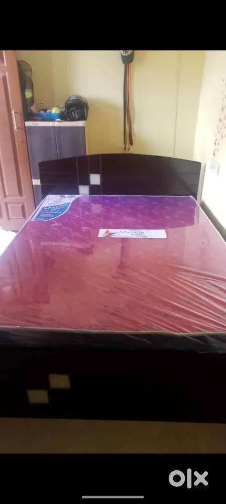 Brand new furniture cot with mattress at affordable price