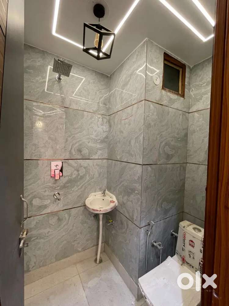 2bhk LUXURIOUS FLAT JUST 28L
