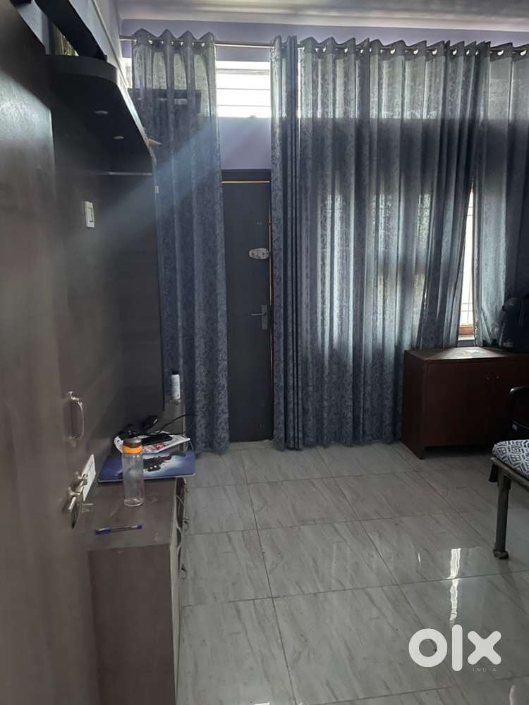 2BHK portion one room is already booked 1 room,khali h for girlbachlor