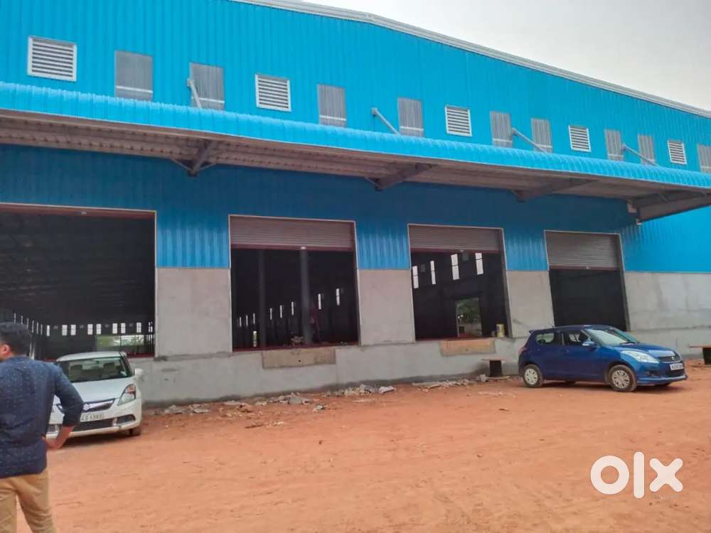 ERNAKULAM / VYTTILA / NETTOOR /PALARIVATTOM GODOWN FOR RENT