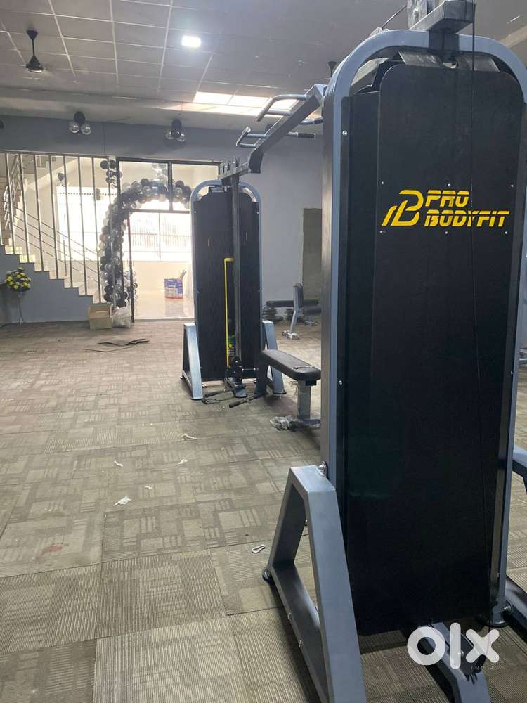 Best Gym equipment direct manufacturer/ Gym machine / Gym item.