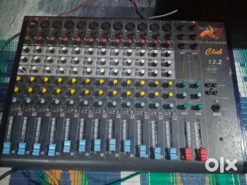 Studio master Daimond club mixer 12 chennal
