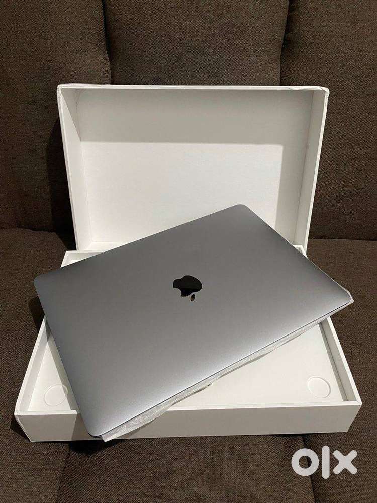Macbook Air M1 Same as new.