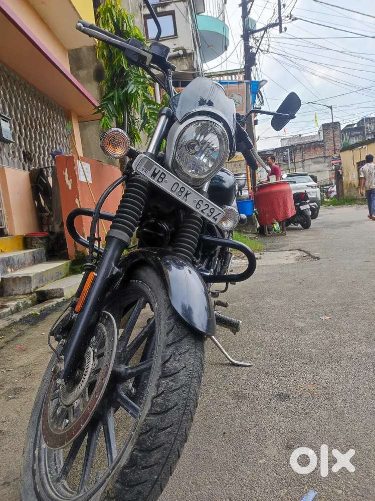 Bajaj Avenger street 160 top condition.if interested person contact