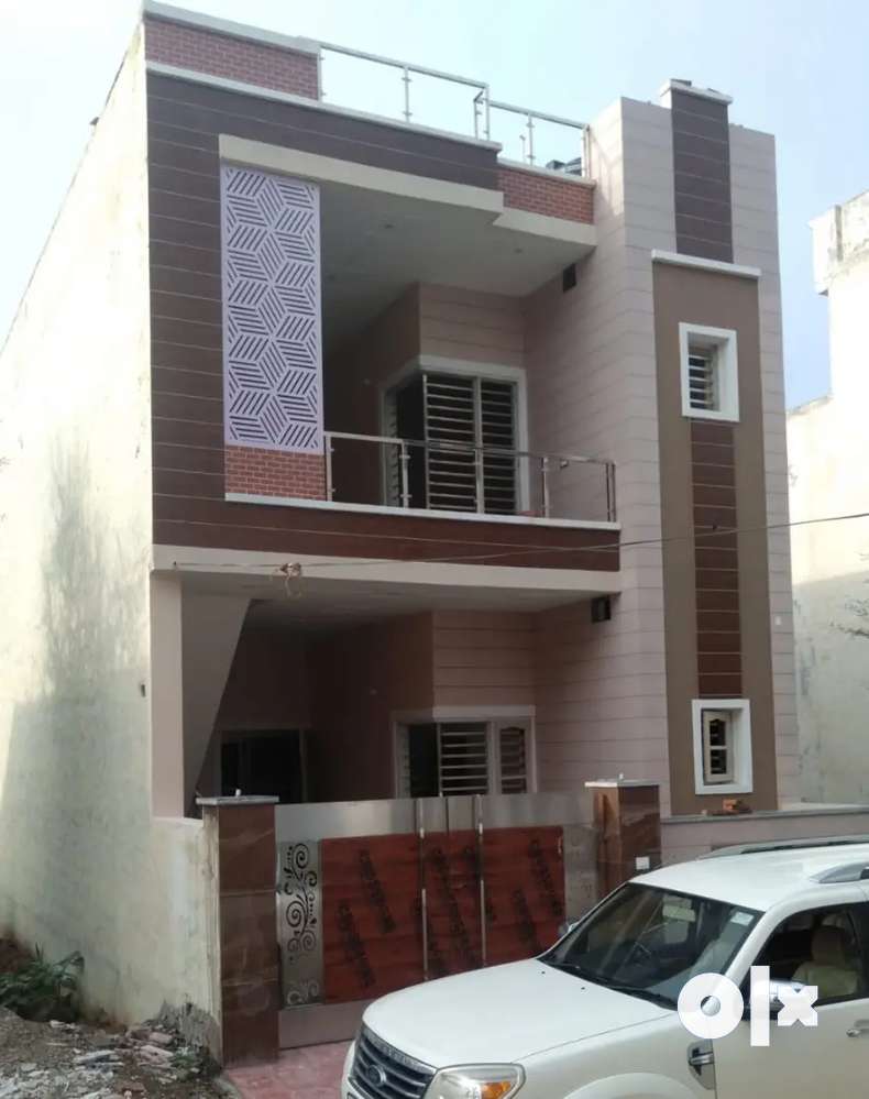 Villa 4bhk for sale in sector126 kharar LIC Colony nijjer chowk mohali