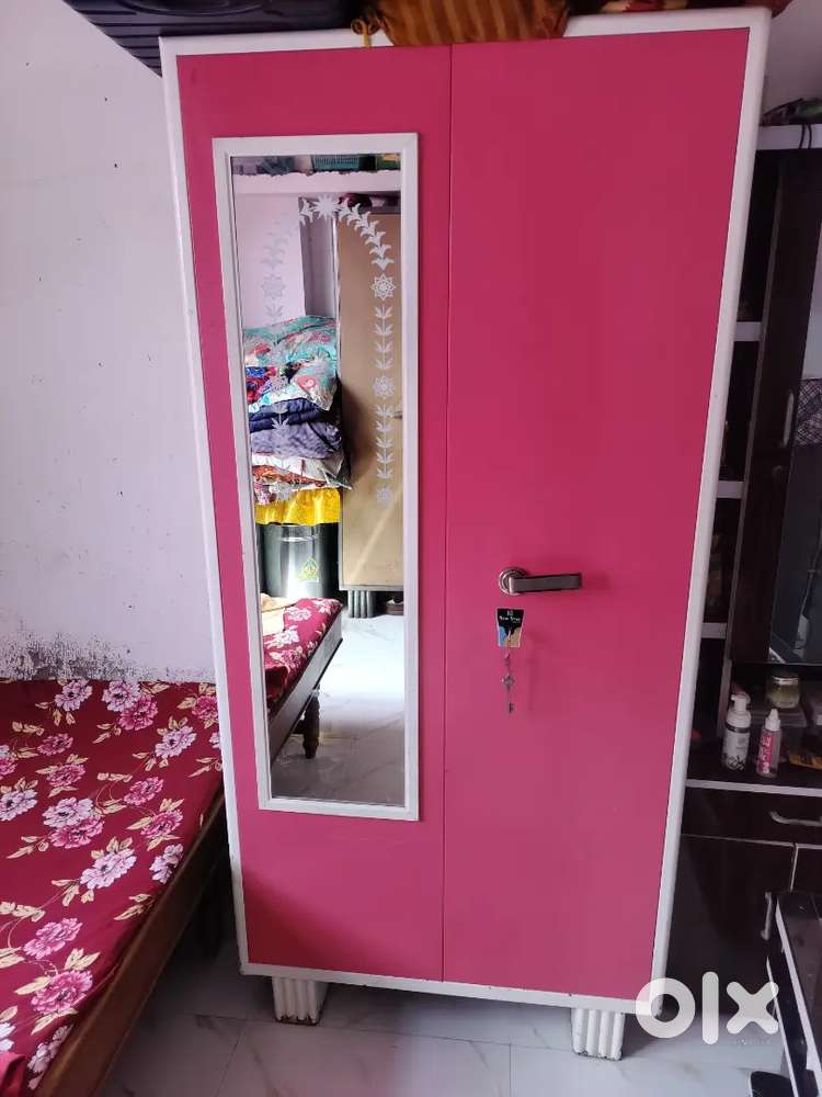 Bed selling & almari