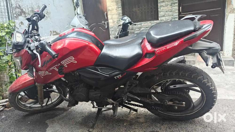 TVS APACHE RTR 200 4V
