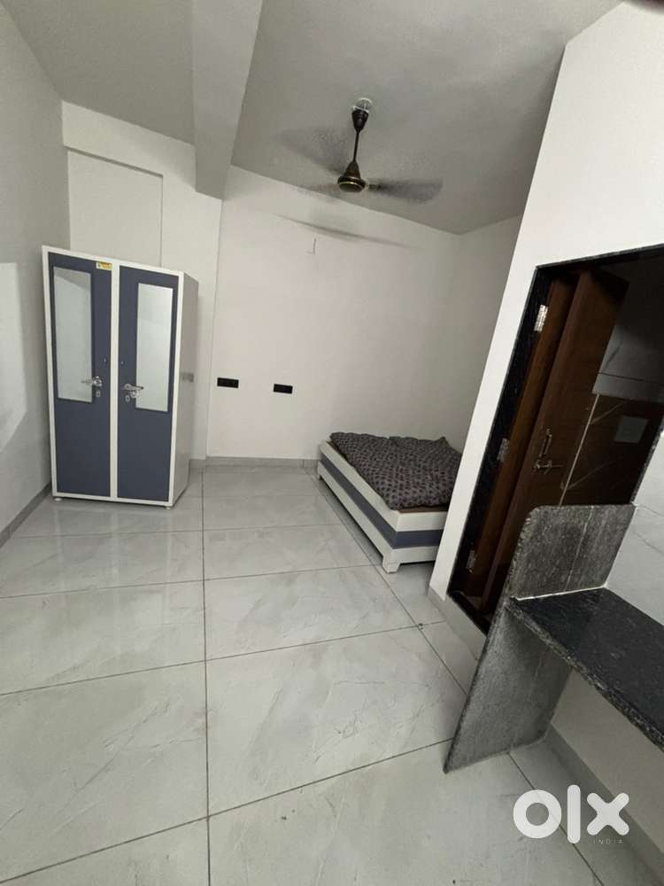1RK INDIPENDENT ROOM AVAILABLE FOR RENT BOYS AND GIRLS