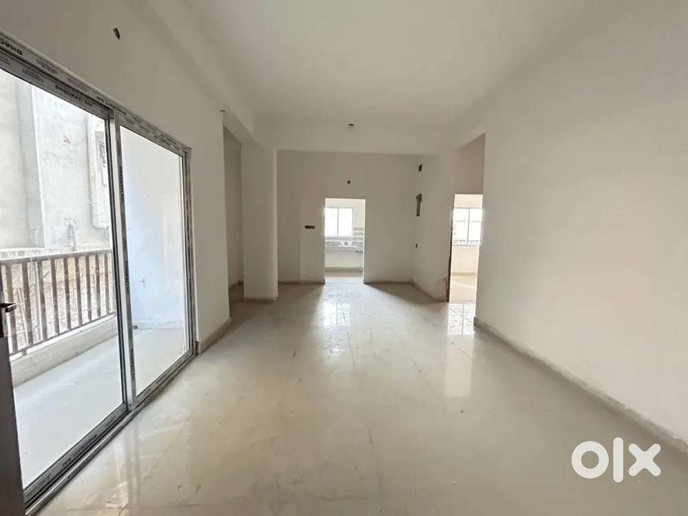 At Hatigaon 2Bhk Brand new Ready to move flat for sale