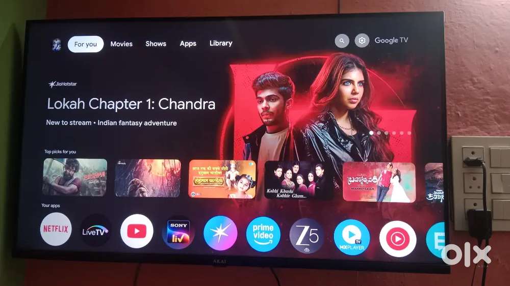 Akai 43 inch Smart TV ,Using 5 months only.