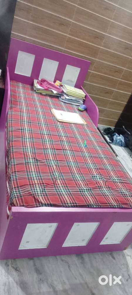 Kid or adult single bed