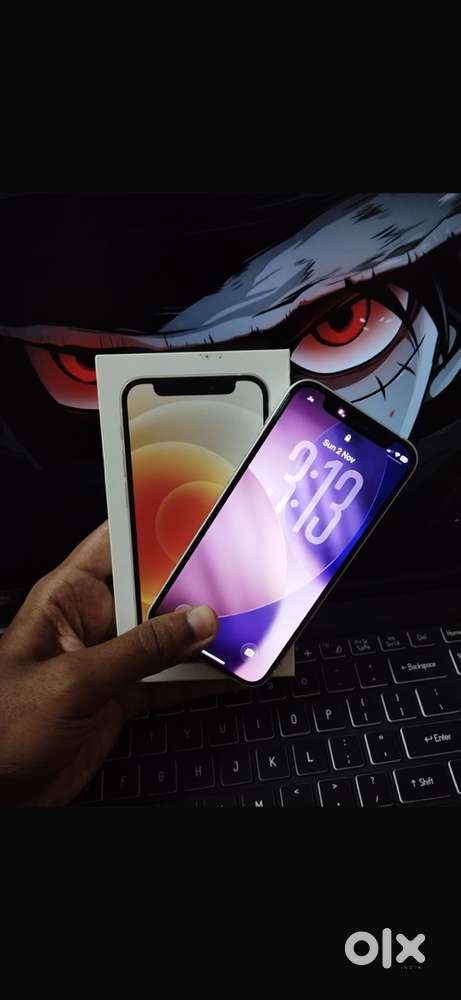 Iphone 12 mini in top notch condition