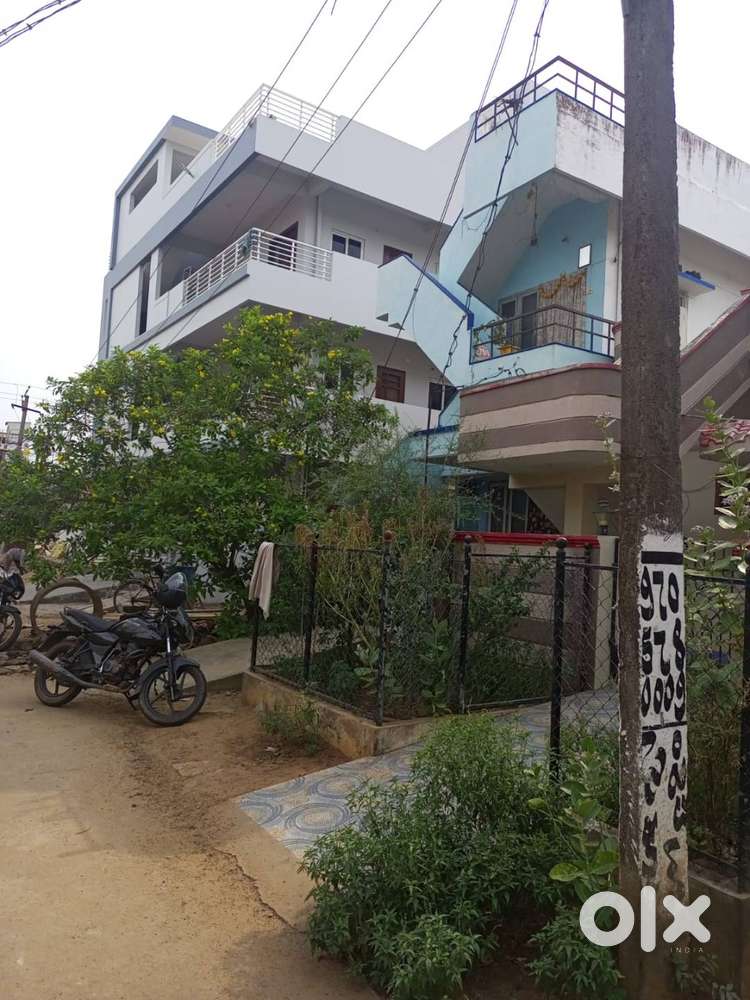1 BHK + 1 Danning hall is for rental at Rayudupallam