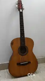 Hobner Acoustic Wooden Guitar – good Condition