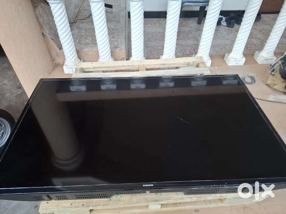Samsung tv display not working43 in