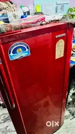 Samsung medium size fridge