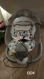 R FOR RABBIT Baby rocker