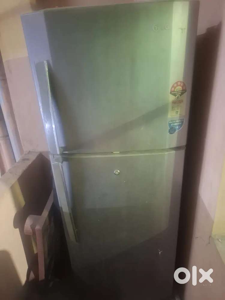 Fridge Double door 240 liter for sale