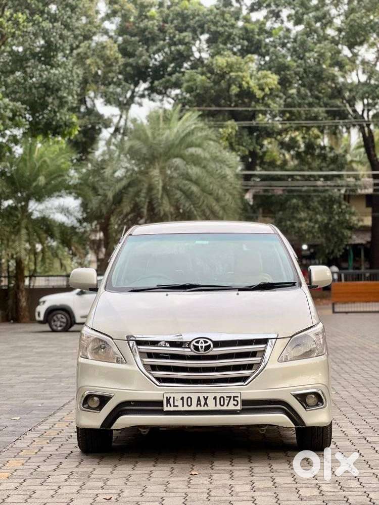 Toyota Innova 2.5 G (Diesel) 8 Seater, 2011, Diesel
