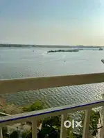3bhk partial water view flat sale marine drive 1.40 cr
