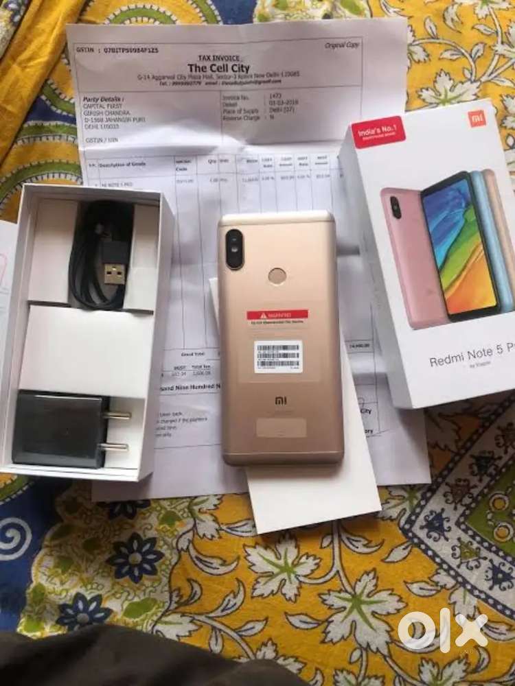 Redmi note 5 pro. New Sim nhi dali hai.