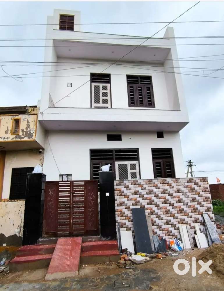House Sale near sabujnagar