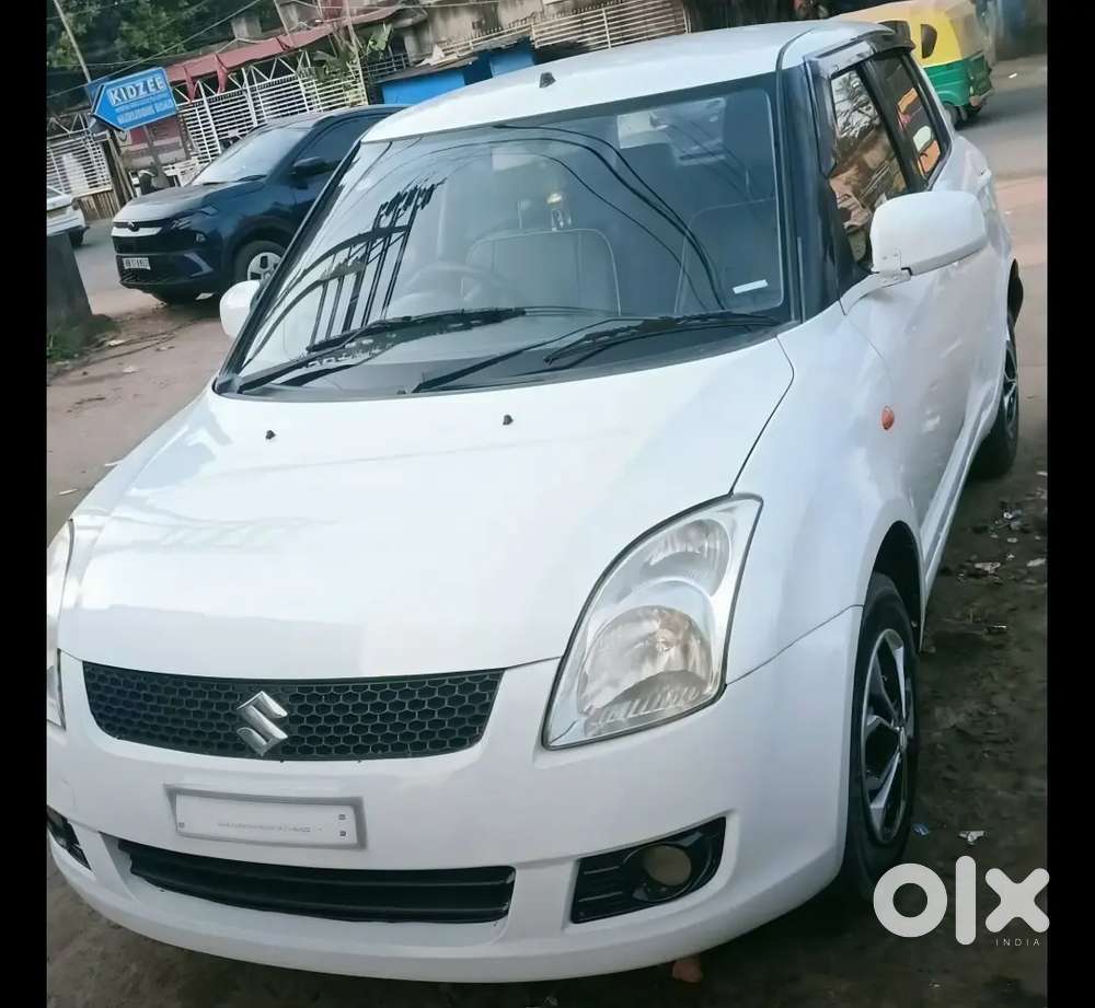 স্কুল অথবা কলেজের জন্য ভাড়ার গাড়ি