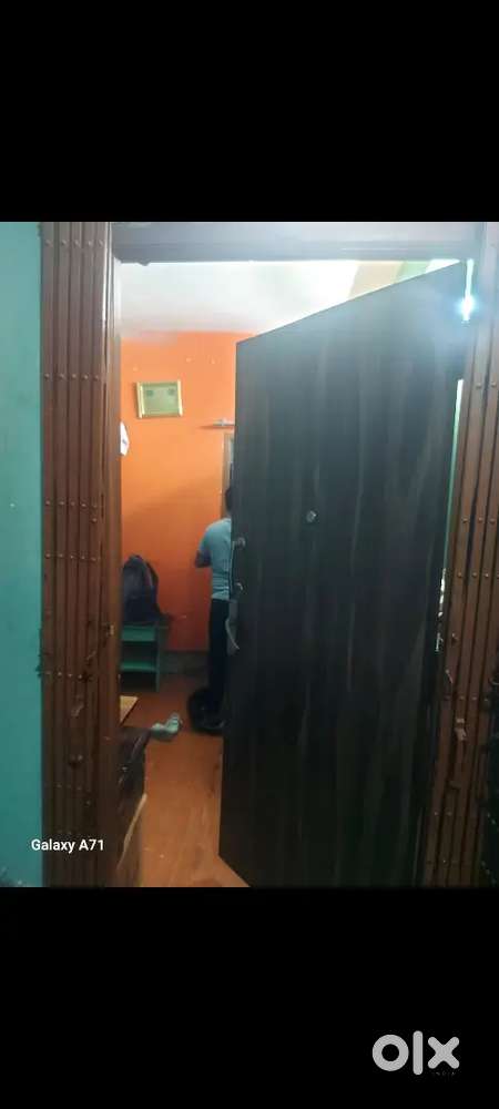 2bhk flate for sale kolkata topsia near kohinoor market shifa palace