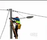 Street light maintenance electrician