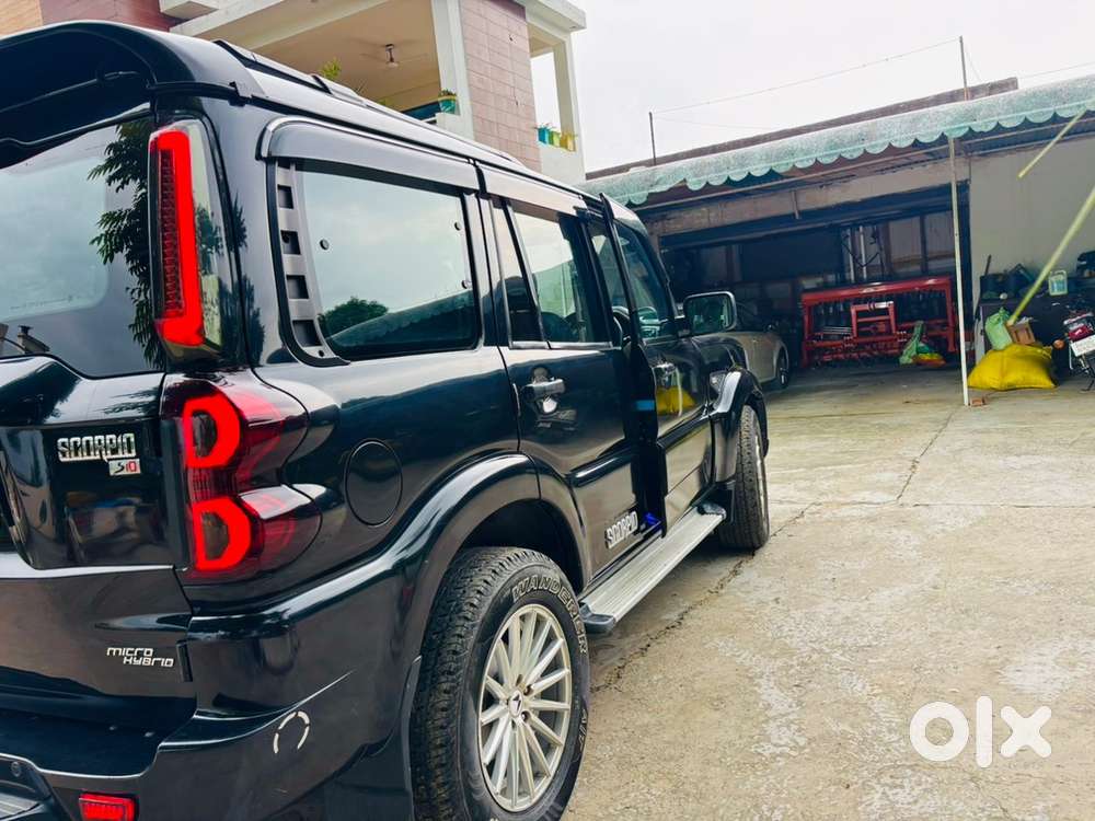 Mahindra Scorpio Classic 2021 Diesel 39000 Km Driven