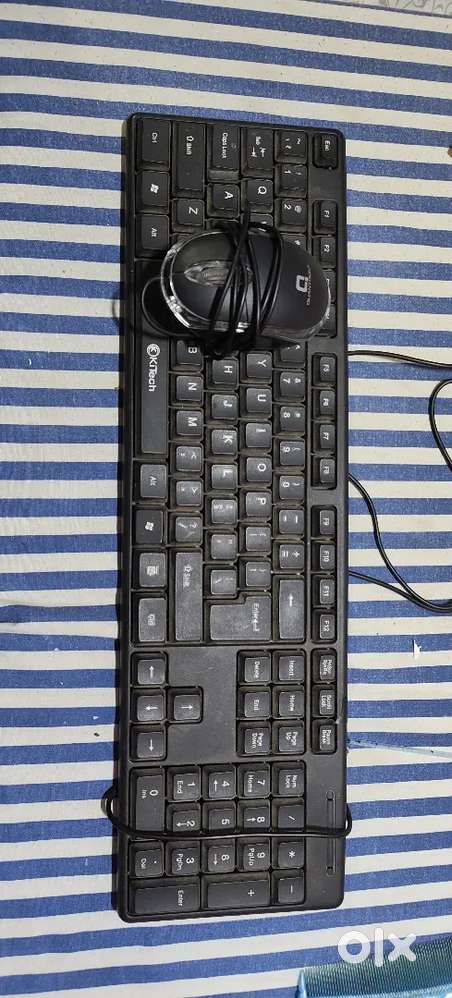 LAPTOP AND MOUSE OLNY USE 2 MONTH