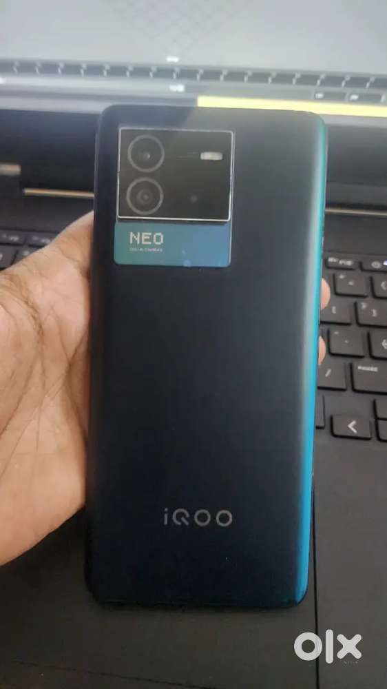 Iqoo Neo 6 (12gb ram / 256gb rom)