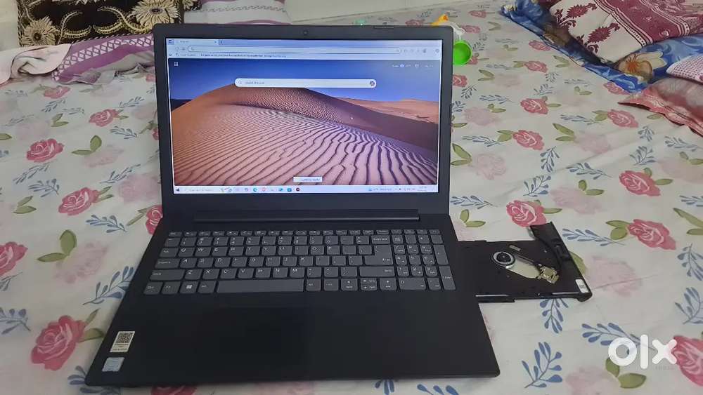 Lenovo Laptop i3 6th gen, 1tb Hdd, 15 inch, with disc drive, 4gb ram