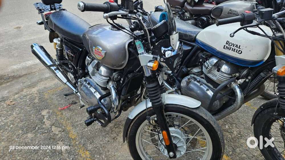 Royal Enfield Interceptor 650 – Excellent Condition + Top Box & Access